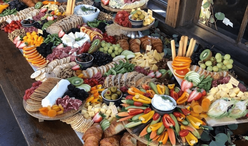 GRAZING TABLE